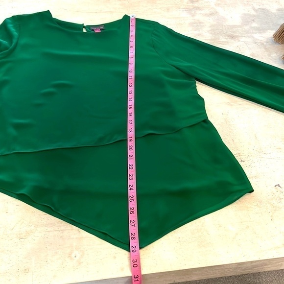 Vince Camuto green tunic Top - Picture 9 of 11